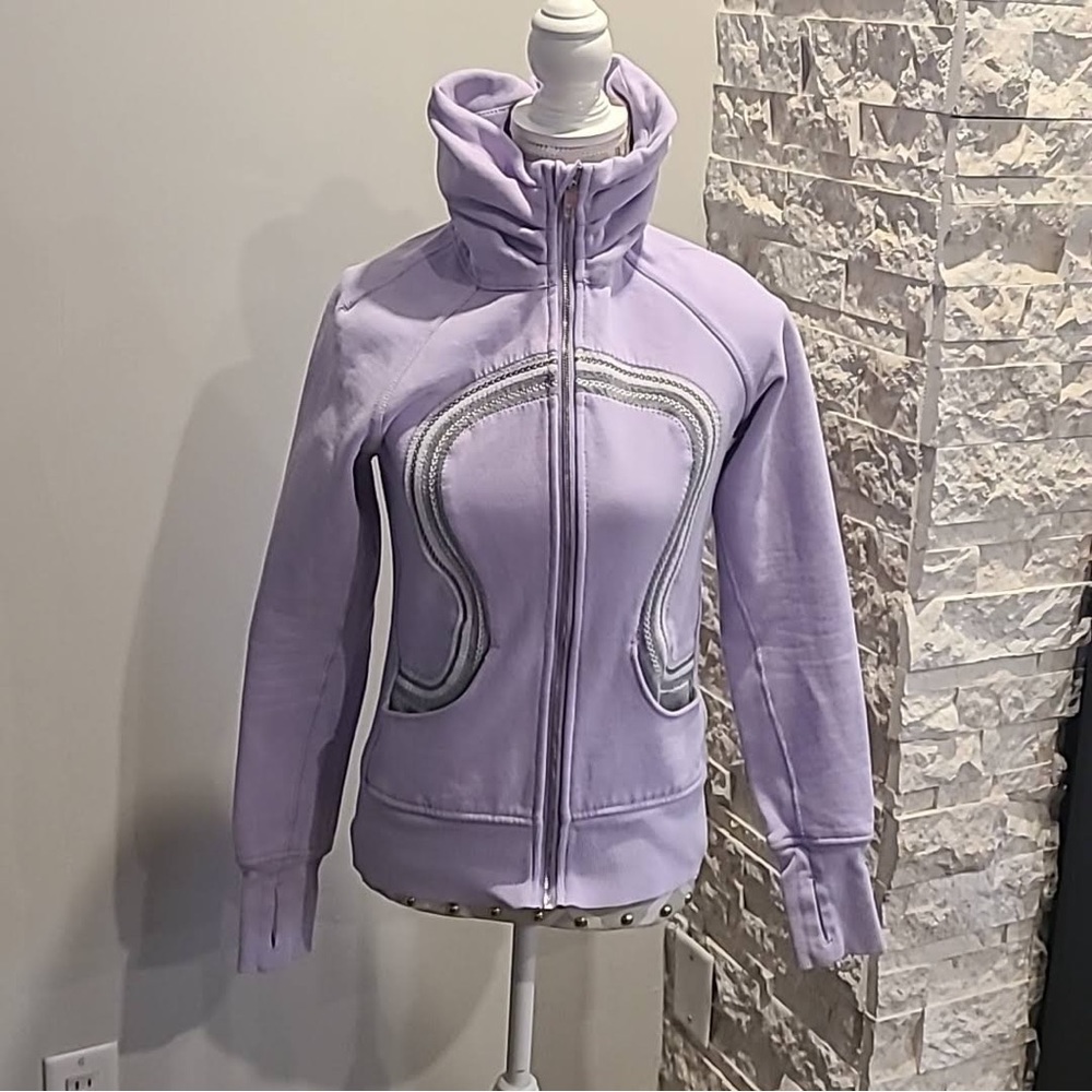 LULELEMON~ Lilac “Cuddle Up” jacket/hoodie zip up hooded sweatshirt  (Sz.10)
